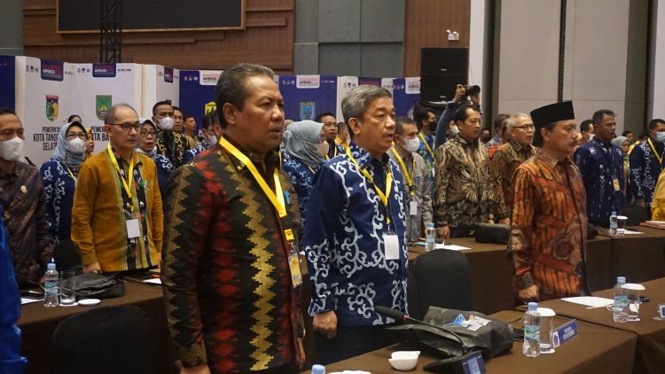 Sekda Kota Kendari Pimpin Rombongan Pemkot Hadiri Rakernis Nasional Apeksi 2022 di Makassar
