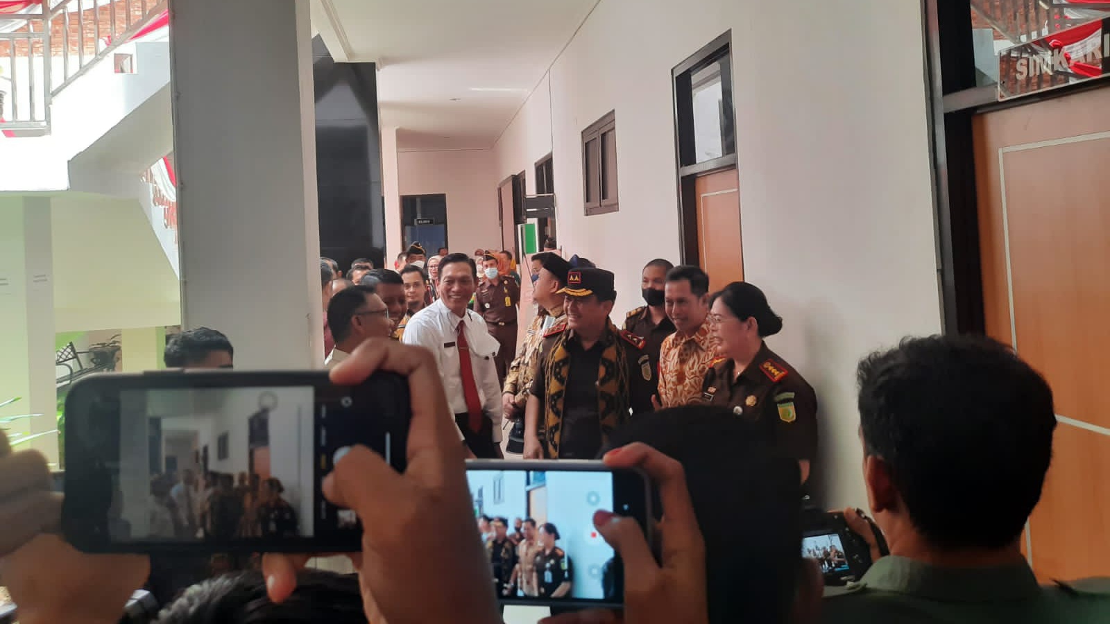 Usai Direnovasi, Kajati Sultra Resmikan Gedung Kejari Kendari