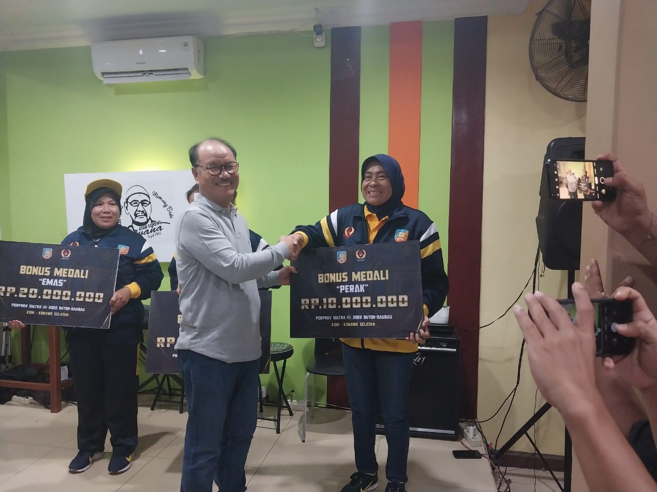 Turun Perkuat Atlet Konsel di Porprov Sultra, Herlina Rauf Raih Medali Perak