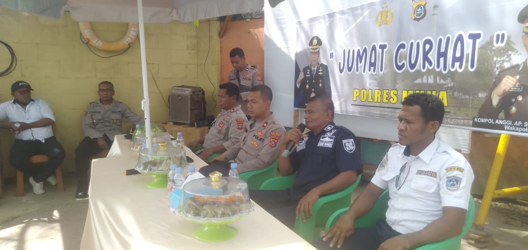 Ciptakan Kamtibmas Kondusif, Polres Muna Gelar Jumat Curhat di Pelabuhan Nusantara Raha