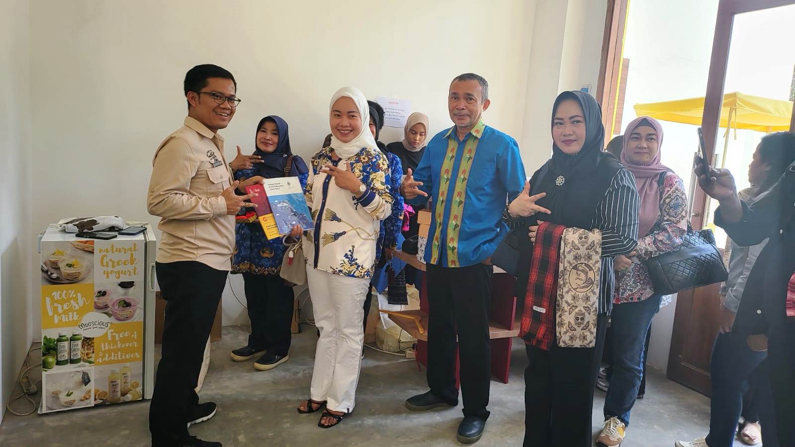 Dispar Ajak Pelaku Ekraf Sultra Bencmarking Industri Kreatif di Bandung