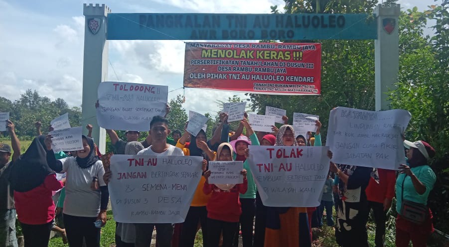 Masyarakat Rambu-Rambu Jaya Konsel Tolak Rencana Sertifikasi Tanah Oleh TNI AU