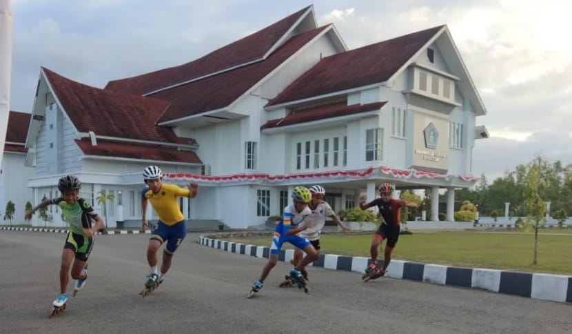 Dua Pelajar SMPN 2 Kendari Wakili Sulawesi Tenggara di Pra PON Cabor Sepatu Roda
