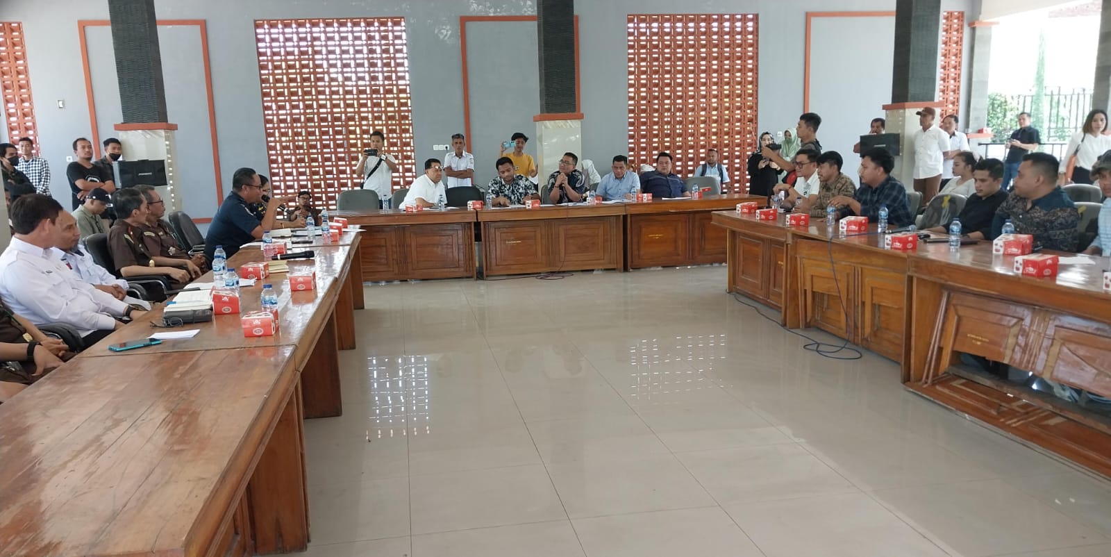 Dugaan Kongkalikong Penerbitan SPB, DPRD Sulawesi Tenggara RDP dengan KUPP Molawe