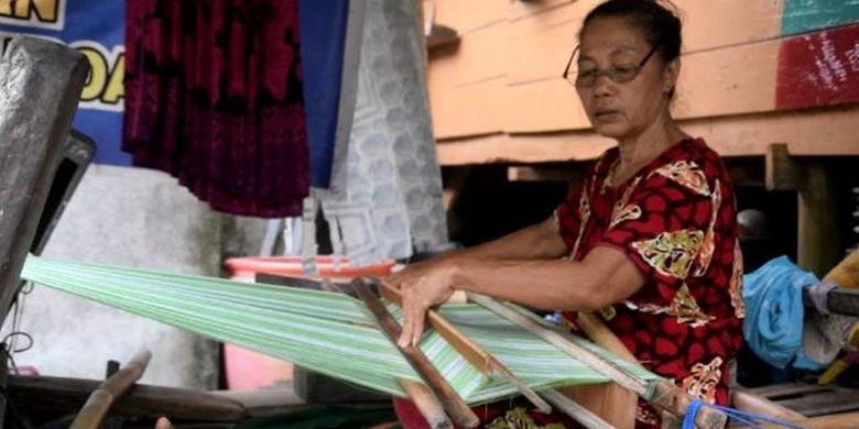 Mengenal Tenunan Sulaa Buatan Warga Kampung Tenun di Baubau