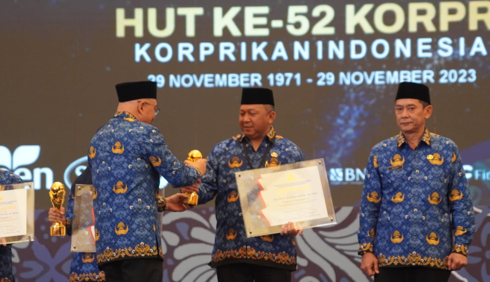 Jaksa Agung Prof ST Burhanuddin Meraih Life Achievement Award Korpri 2023