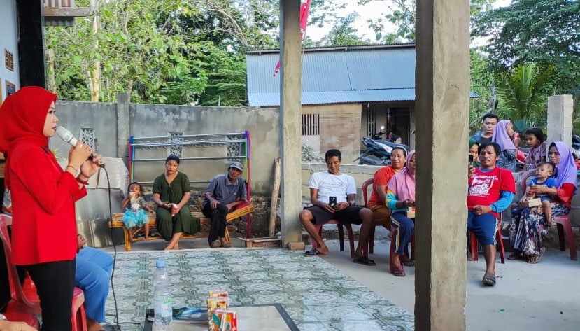 Caleg PSI Dapil Sultra 6 Heny Ramayana Kampanyekan 3 Program di Lalonggasumeeto Konawe