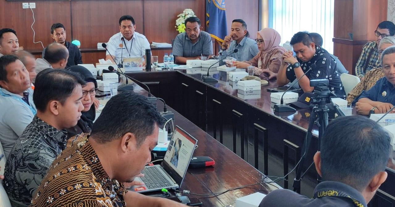 KSOP Kendari Mediasi Pelaku Usaha Pasir Dua Kecamatan dengan ESDM Sulawesi Tenggara