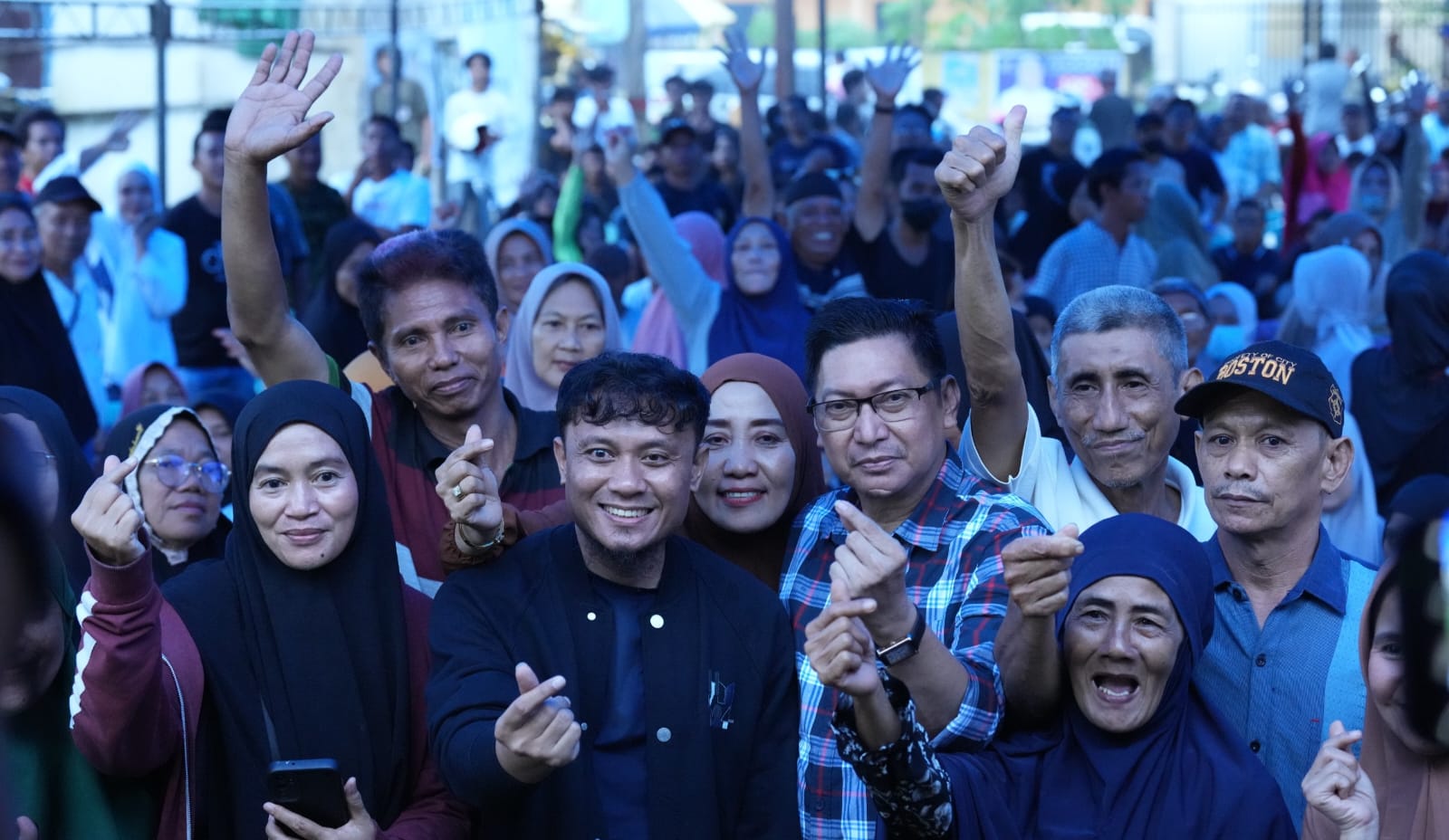 Pilwali Kota Kendari 2024, Pasangan Rasak-Afdhal Temui Ratusan Loyalis di Puuwatu