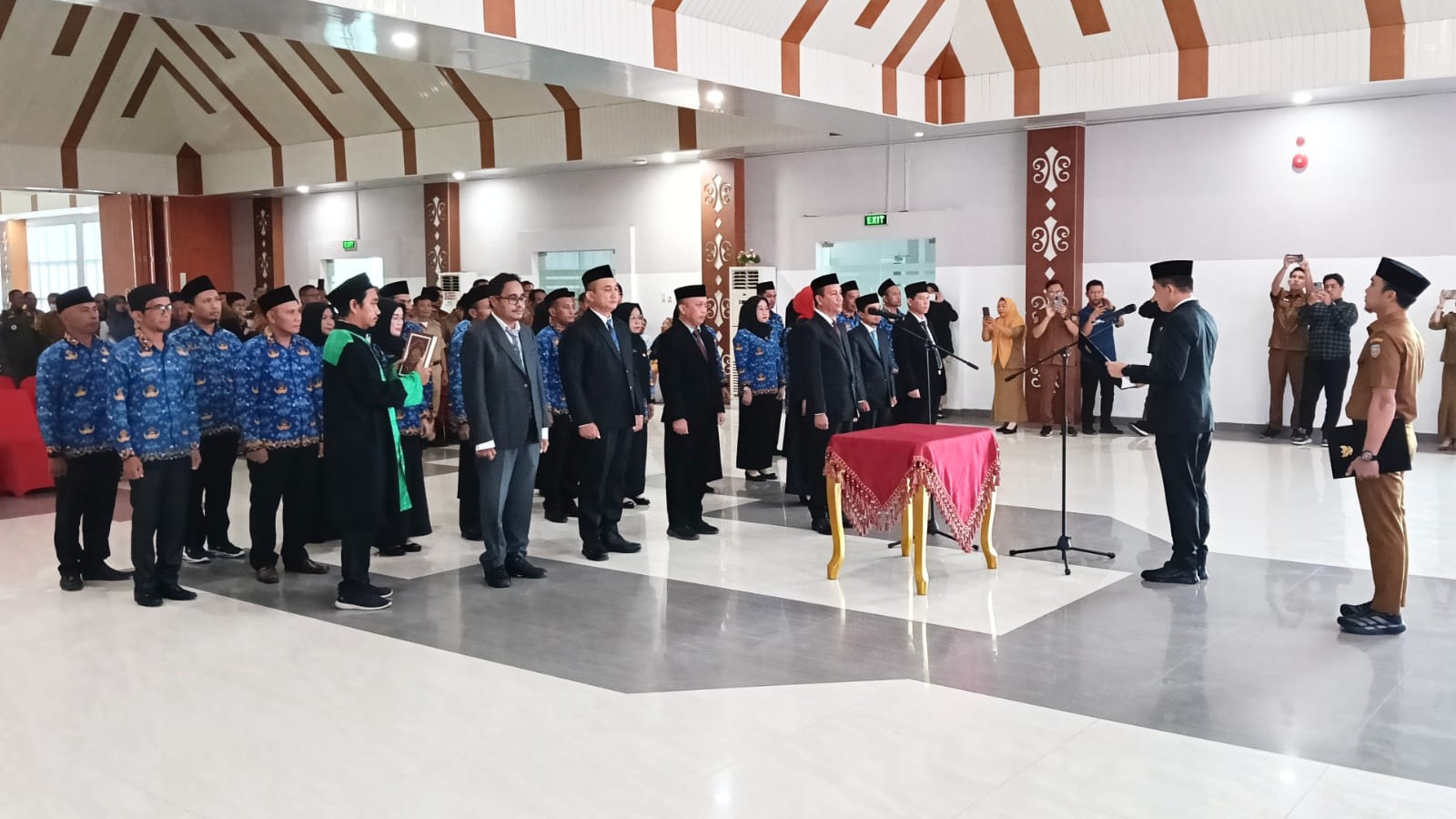 Bupati Konawe Selatan Lantik Sejumlah Pejabat Struktural dan Kepala Sekolah, Ini Daftarnya
