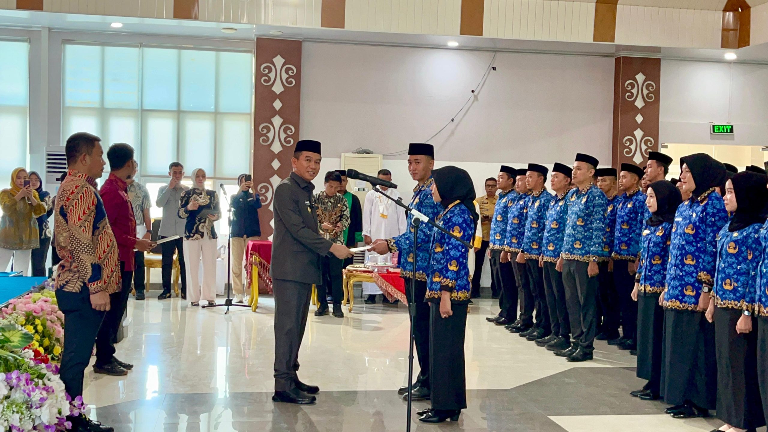 163 PNS Konawe Selatan Resmi Terima SK 100 Persen