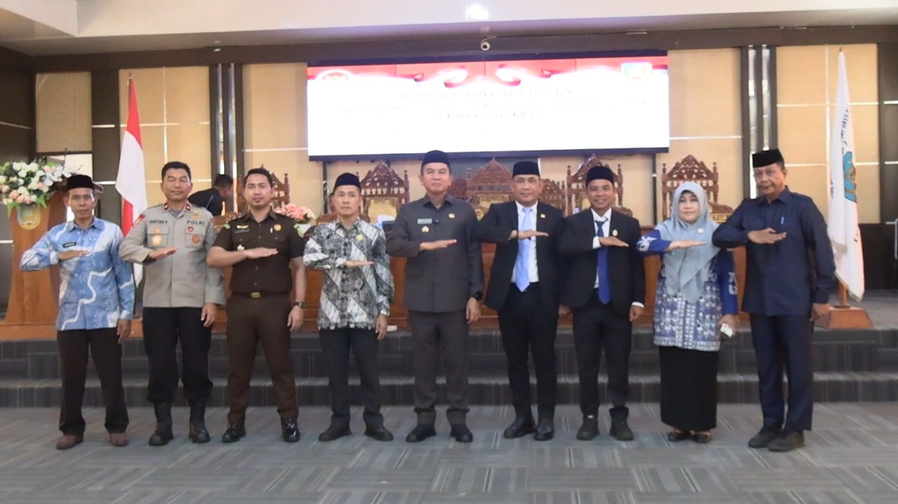 Irham Kalenggo Hadiri Paripurna DPRD Konsel, Paparkan Capaian LKPJ 2025 dan Realisasi Program SETARA