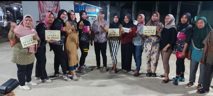 Tutup Turnamen Voli Desa Ambaipua, Udin Syaputra: Selamat Kepada Para Juara