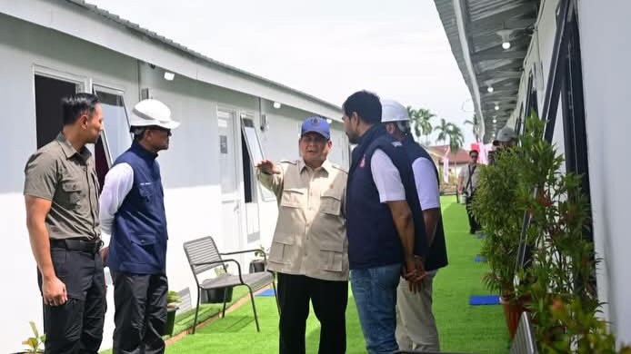 Presiden Prabowo Tinjau Pembangunan Rumah Hunian Danantara di Aceh Tamiang