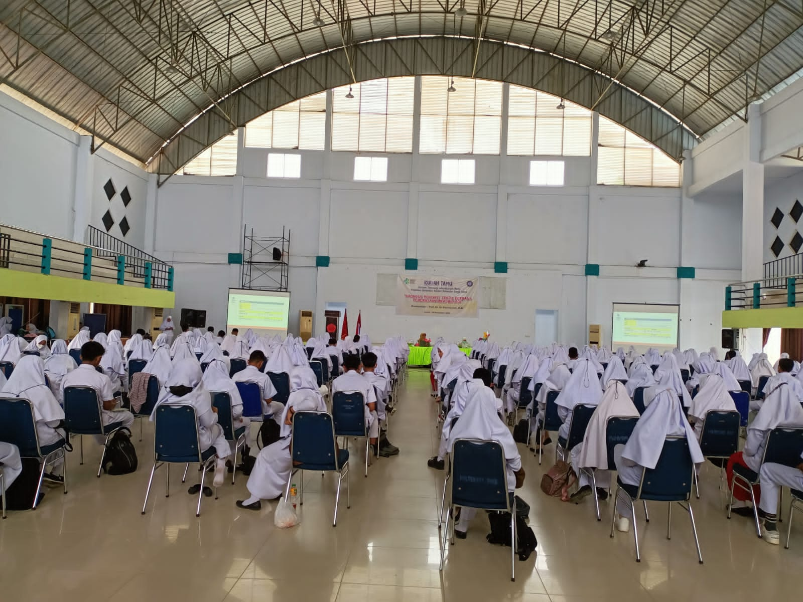 Dosen Unimus Semarang, Prof Sri Darmawati Jadi Pemateri Kuliah Tamu Poltekkes Kendari