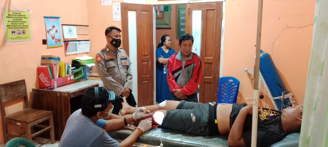 Polsek Benua Bantu Warga Laka Tunggal dan Korban Perusakan Rumah