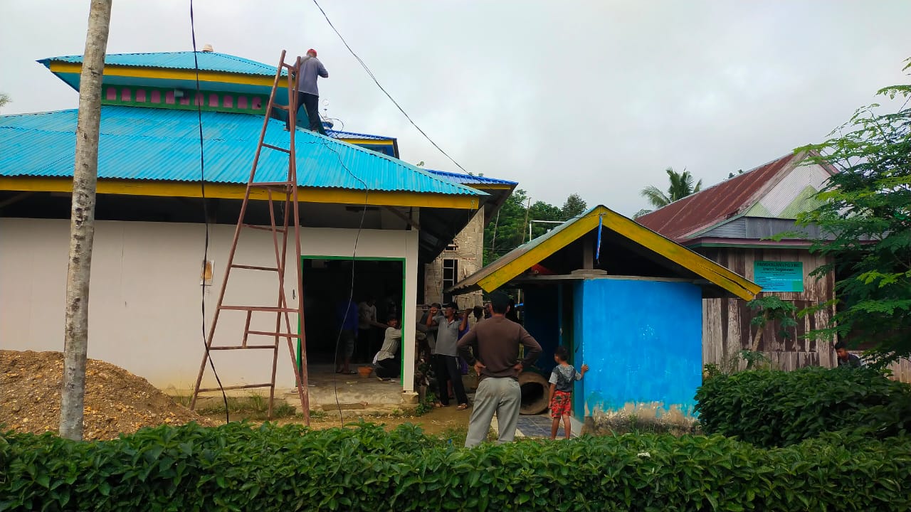 Personel Kerja Bakti Masjid, Kapolsek Mowila Pengamanan Pesta Rakyat di Landono