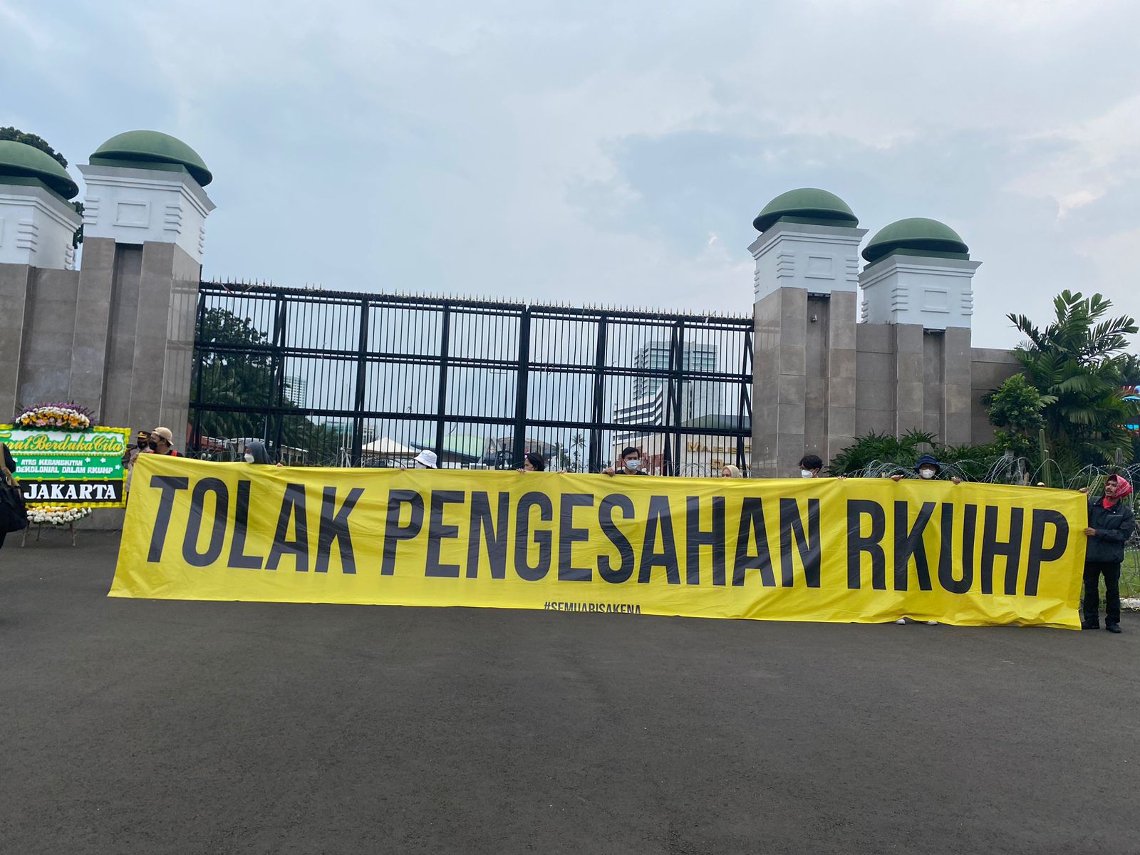 Aksi di Berbagai Kota, AJI Tolak Pengesahan RKUHP