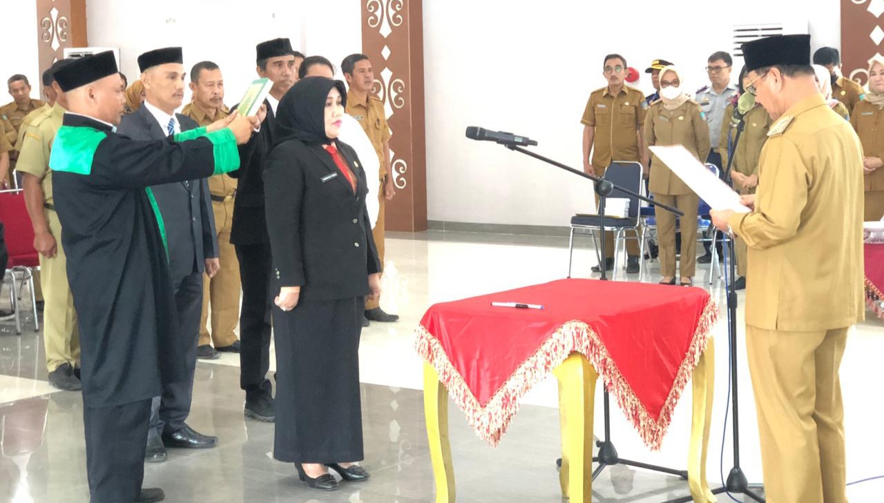 Bupati Surunuddin Kukuhkan Marwiyah Tombili Sebagai Kepala Brida Konsel