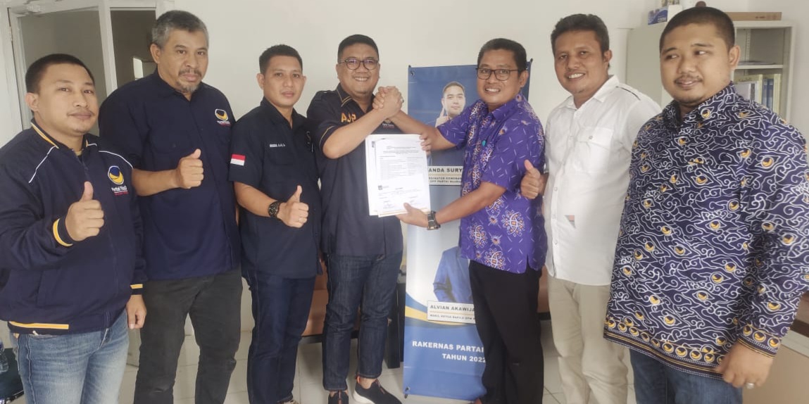 Terima SK DPP, AJP Resmi Nahkodai Partai NasDem Konawe Selatan