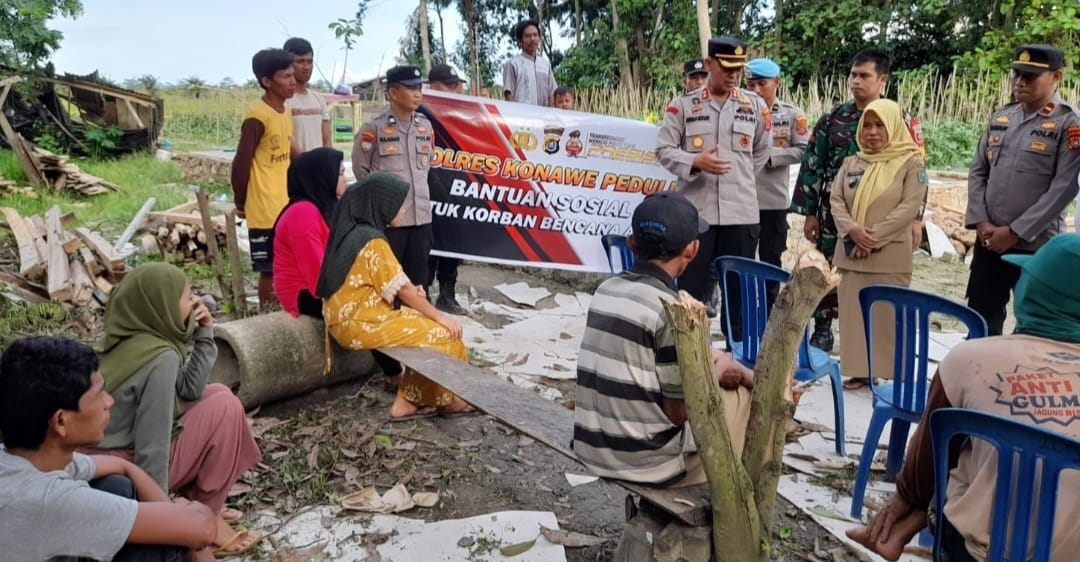 Polres Konawe Bantu Warga Korban Bencana Alam di Wonggeduku