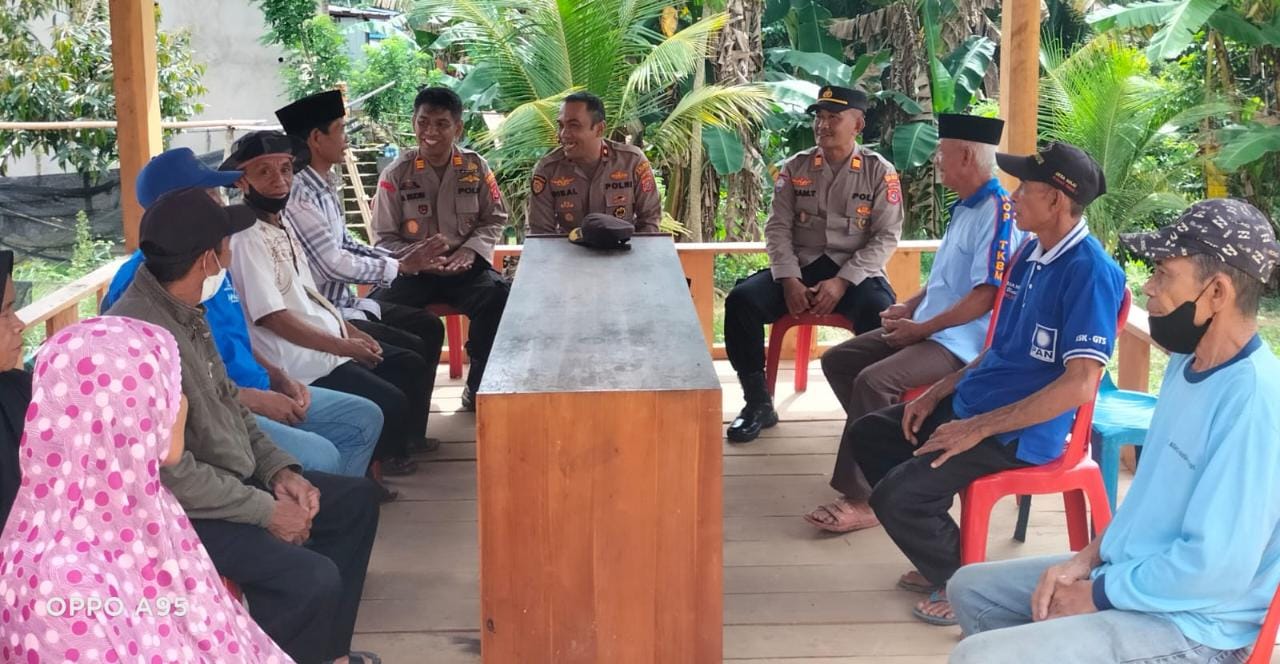 Diskusi Kamtibmas di Motaha, Wakapolres Konsel Dorong Warga Manfaatkan Lahan Kosong