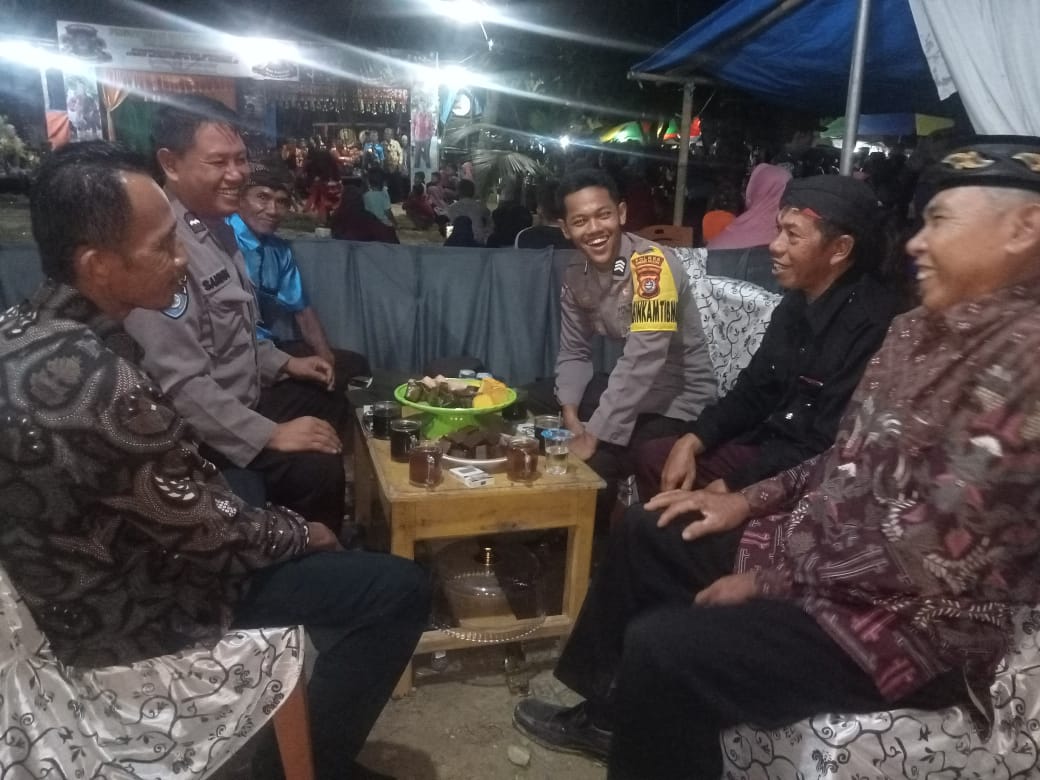 Jumat Curhat Polsek Andoolo di Mataiwoi, Warga Keluhkan Keamanan Desa dan Pencurian Ternak