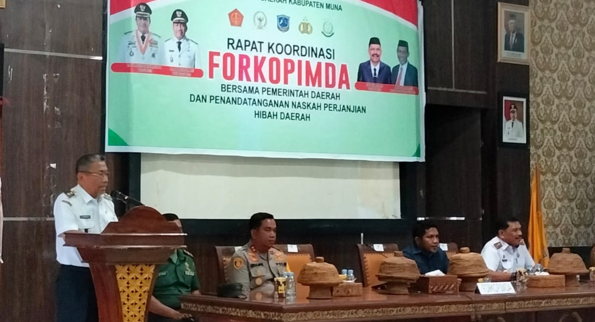 Imbau Kades Tak Terlibat Politik Praktis, Plt Bupati Muna: Jika Ada Segera Laporkan