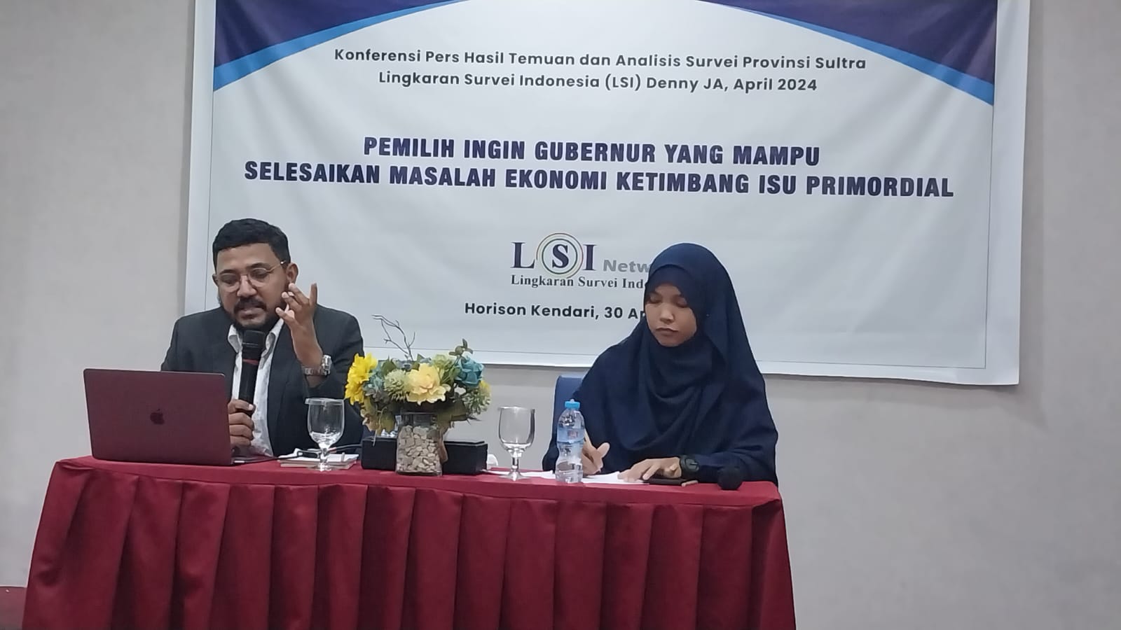 Pilgub Sultra 2024, LSI Denny JA: Pemilih Ingin Gubernur yang Mampu Selesaikan Masalah Ekonomi Ketimbang Isu Primordial