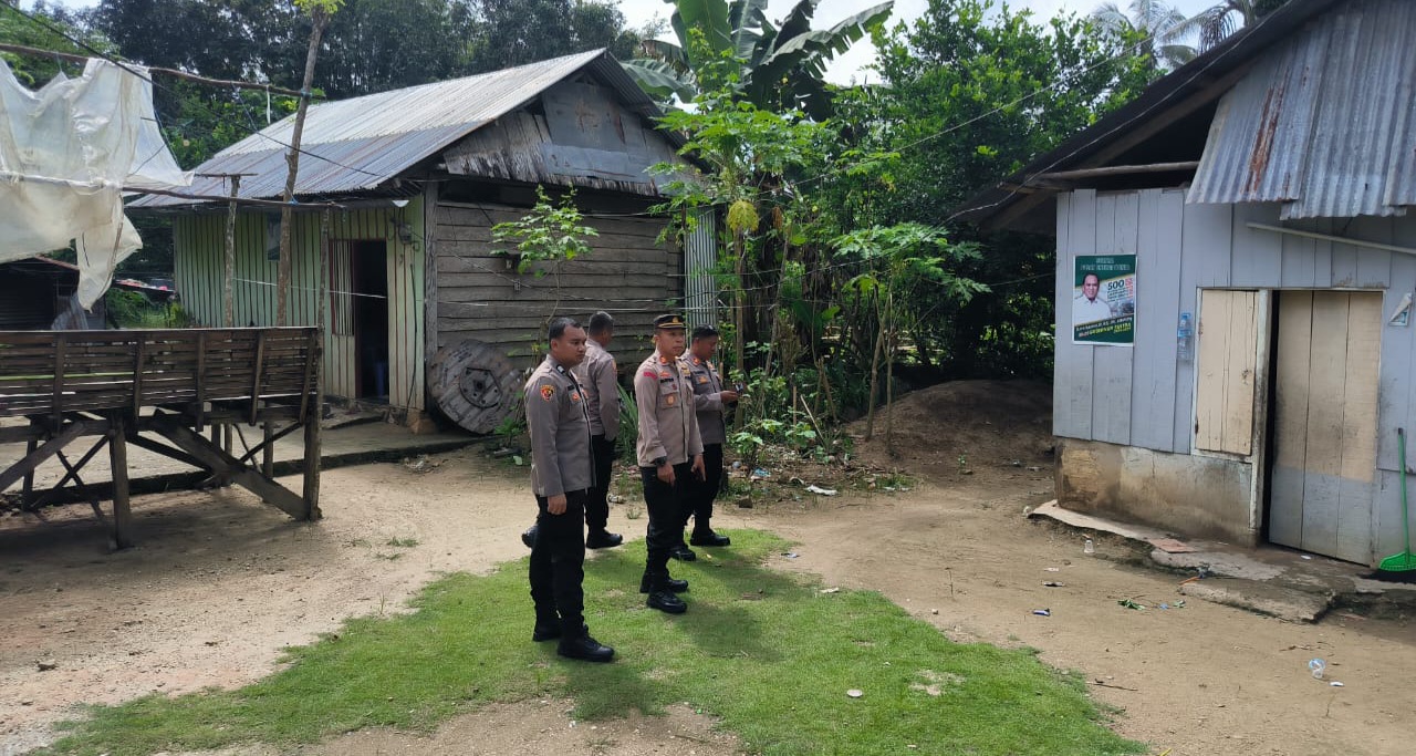 Peringati Hari Bhayangkara ke-78, Polda Sultra Gelar Bedah Rumah Warga Kurang Mampu