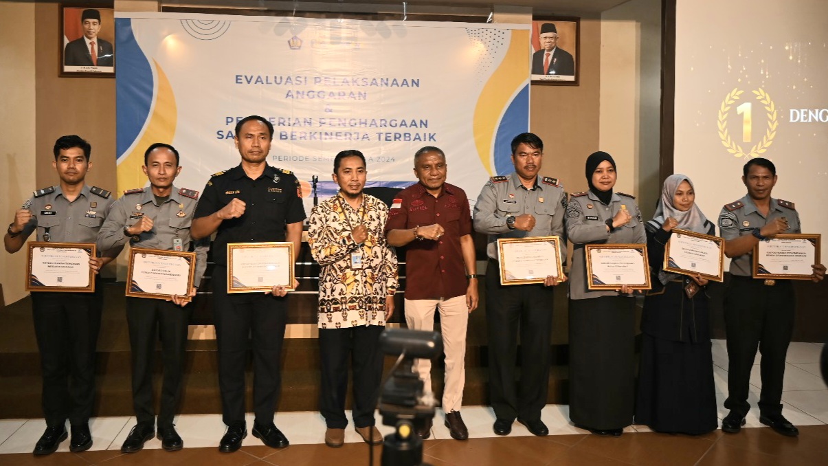 Kemenkumham Sultra Terima Penghargaan IKPA Satker Terbaik dan Terbanyak