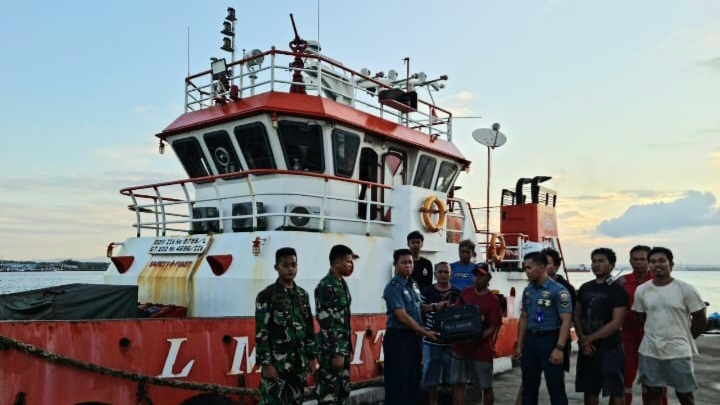 Diduga Langgar UU Pelayaran, Kapal Bermuatan Ore Nikel dari Wawonii Disita Lanal Kendari