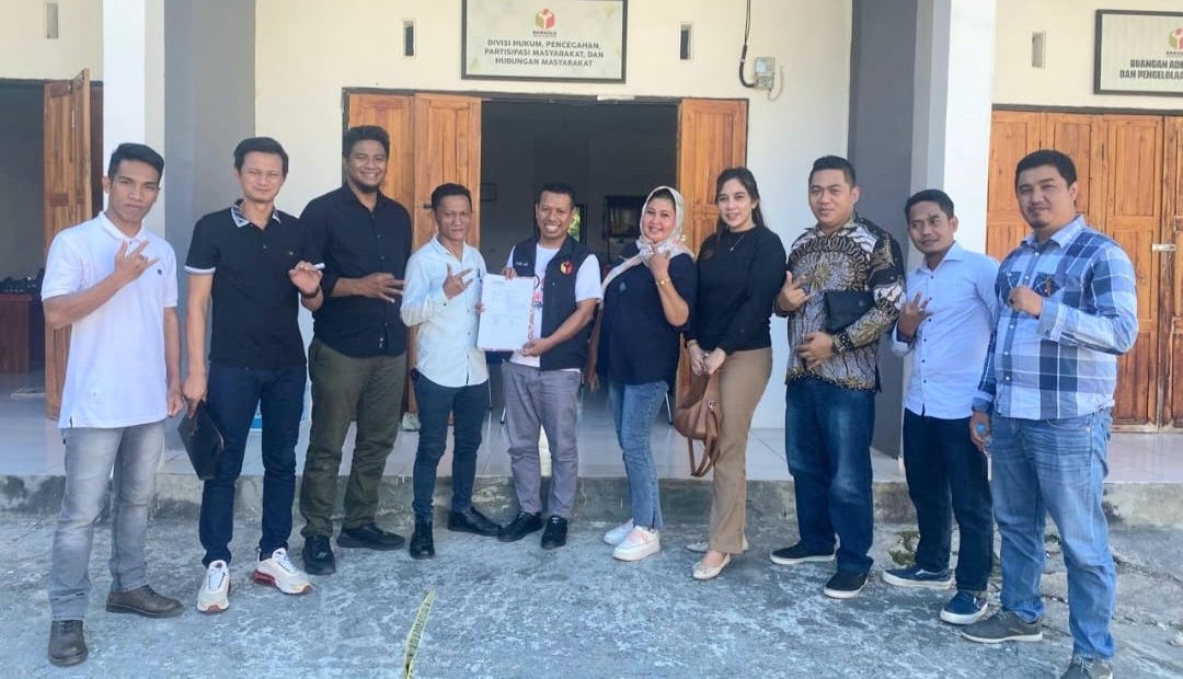 Diduga Langgar Netralitas ASN, Istri Calon Bupati di Konawe Selatan Diadukan ke Bawaslu