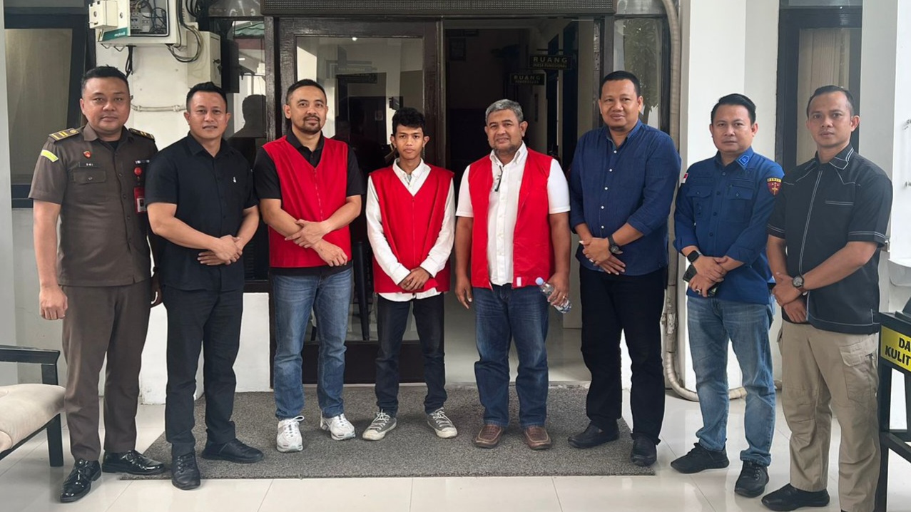 Dugaan Korupsi Pembangunan RSUD, JPU Kejari Bombana Terima Penyerahan Tiga Tersangka dari Polda Sultra