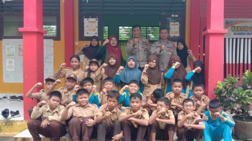 Polda Sultra Sosialisasi Pembinaan Polisi Cilik di SD 100 Kendari