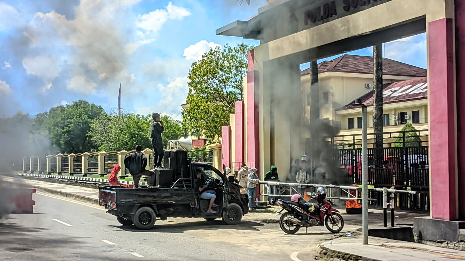 Konsorsium Mahasiswa Laporkan Dugaan Pencemaran Lingkungan PT TBS di Polda Sultra