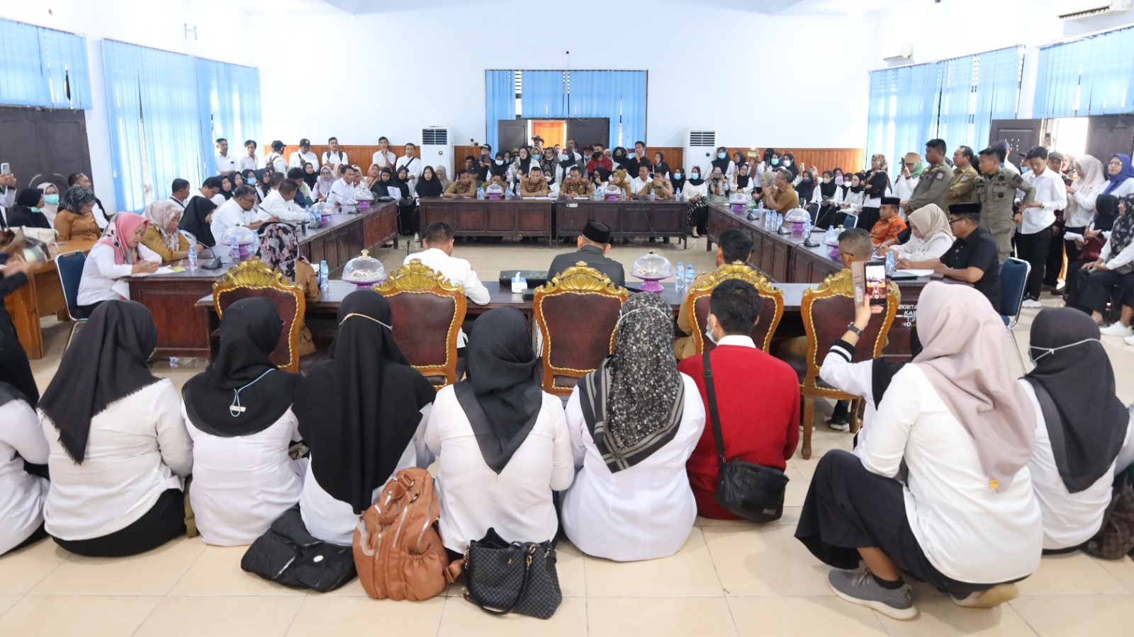 DPRD Konsel Bersama BKPSDM dan Dikbud Bahas Honorer R2-R3, Berikut Enam Poin Kesepakatan