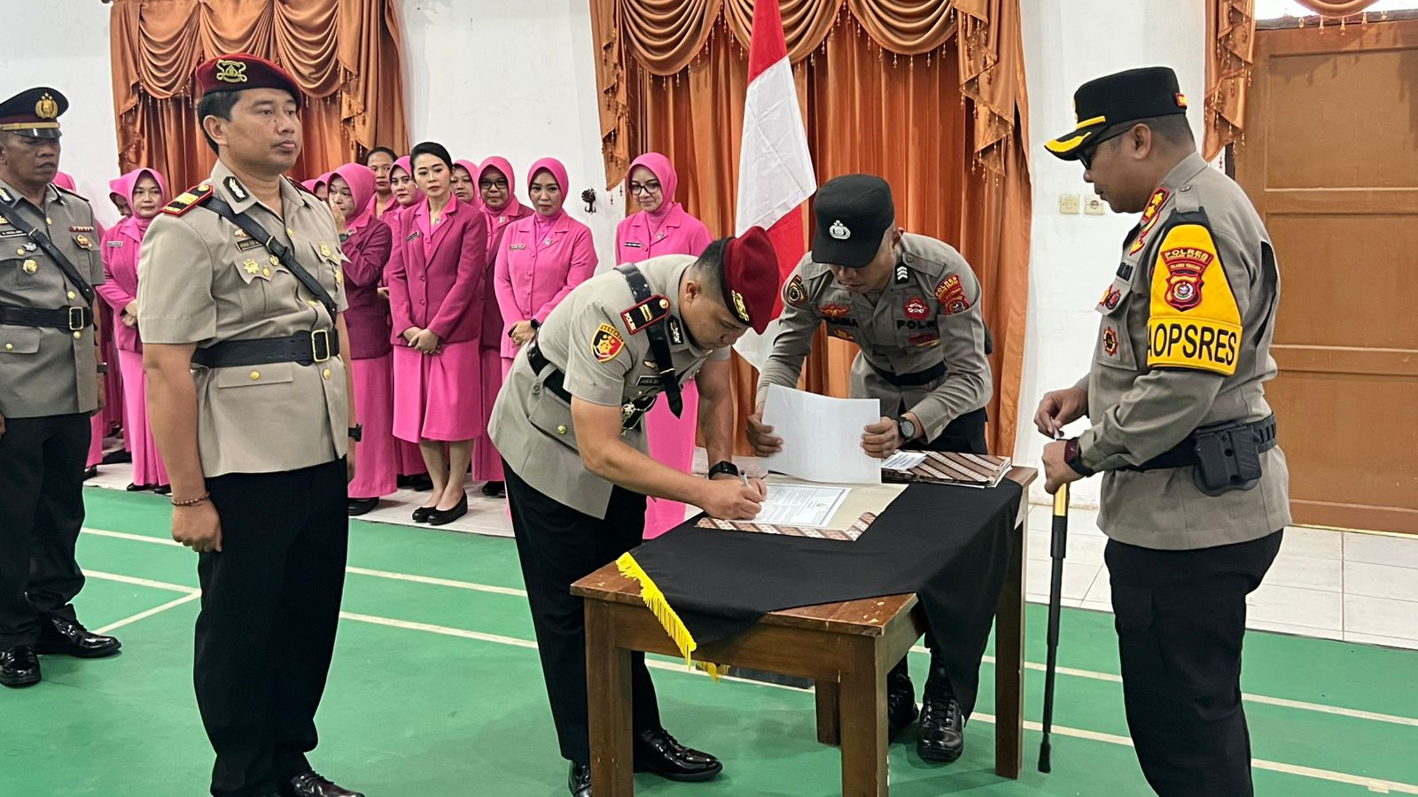 Belasan Pejabat Lingkup Polres Konawe Selatan Berganti, Berikut Daftarnya
