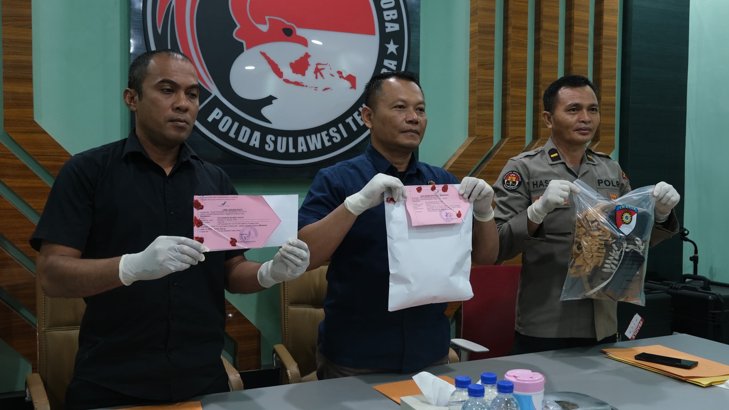 Polda Sultra Ungkap Kasus Narkotika Lintas Provinsi, Tersangka Ditangkap di Bandara Haluoleo
