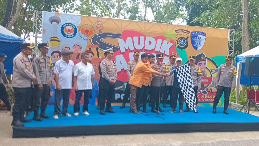Program Mudik Gratis, Kapolda Sultra Lepas Ratusan Pemudik Tujuan Muna, Mubar dan Buteng