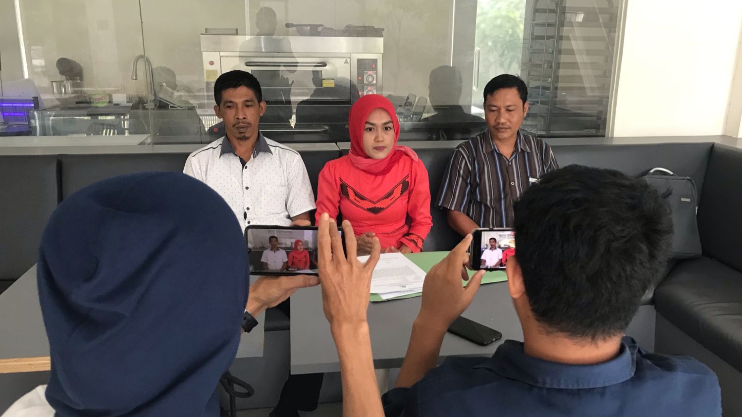 Dugaan Penggelapan Dana Kompensasi, Warga Laonti Laporkan Kades di Polda Sultra