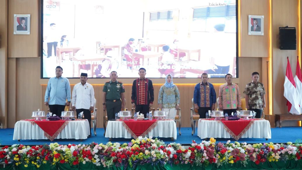 Bupati Irham Kalenggo Pimpin Rapat Percepatan Penurunan Stunting di Konawe Selatan