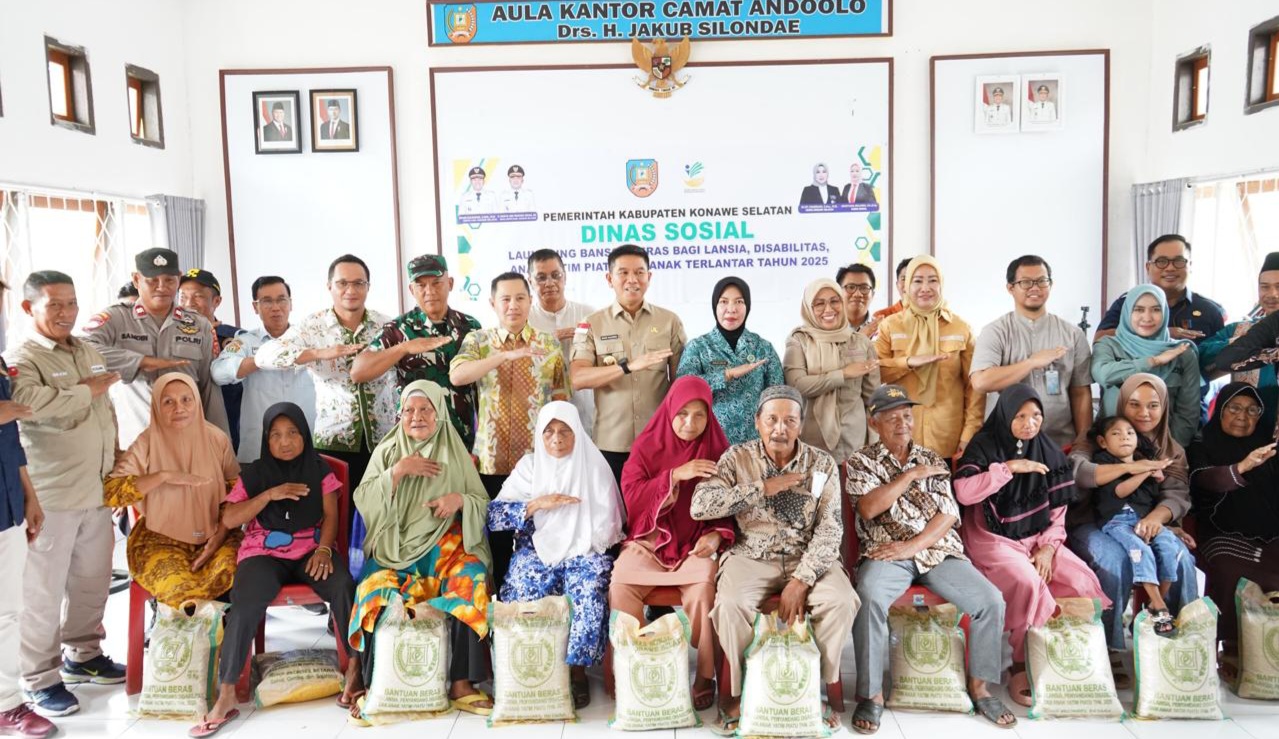 Bupati Konawe Selatan Resmi Luncurkan Program Bansos Bagi Masyarakat Rentan