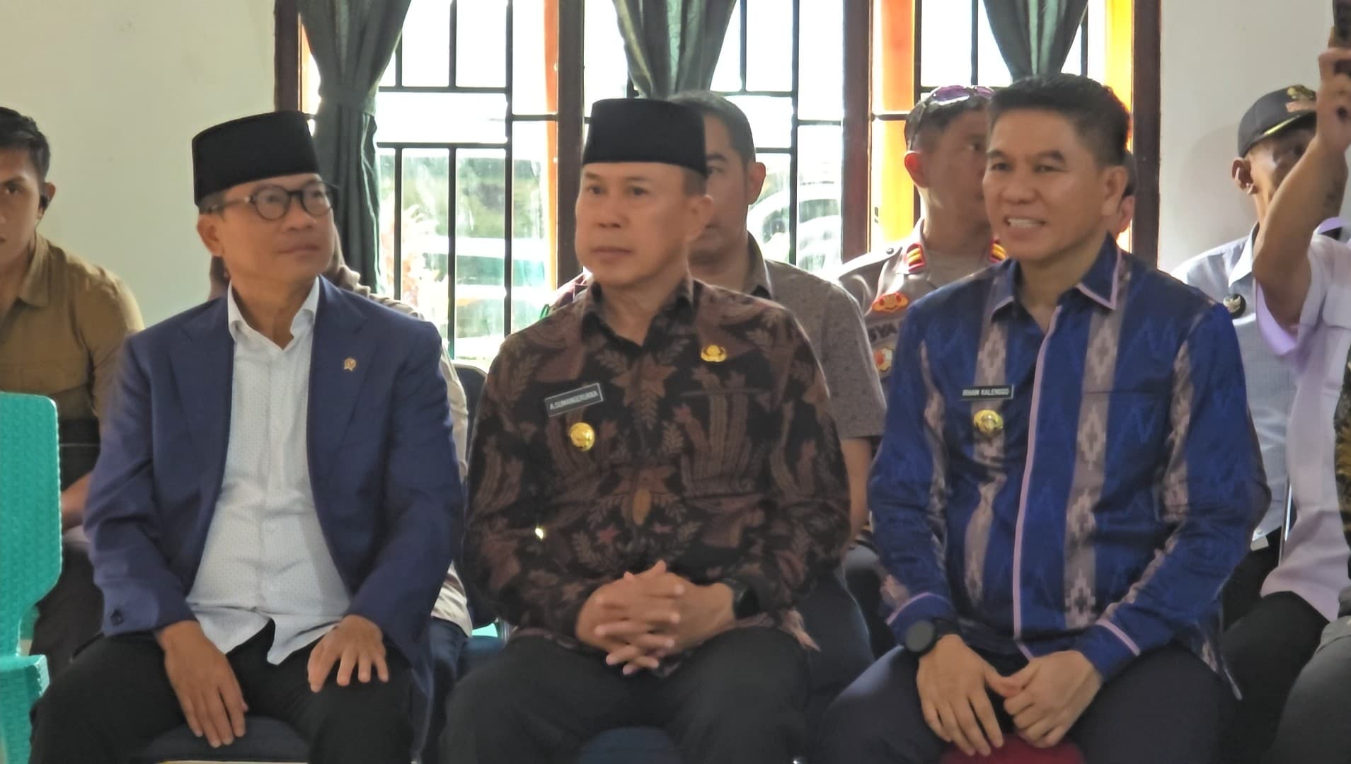Menteri Desa Yandri Susanto Hadiri Langsung Pembentukan Kopdes Merah Putih di Konawe Selatan