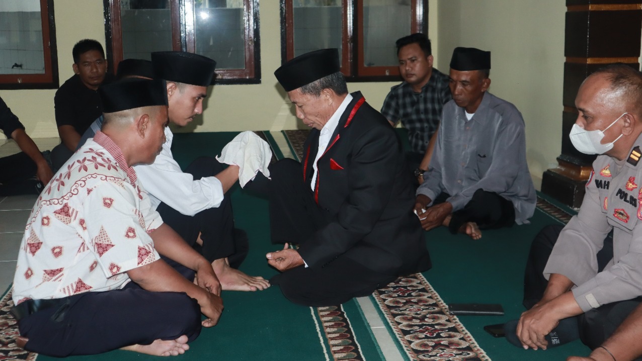Polres Konawe Selatan Fasilitasi Tahanan Narkoba Menikah di Masjid Baitul Amni