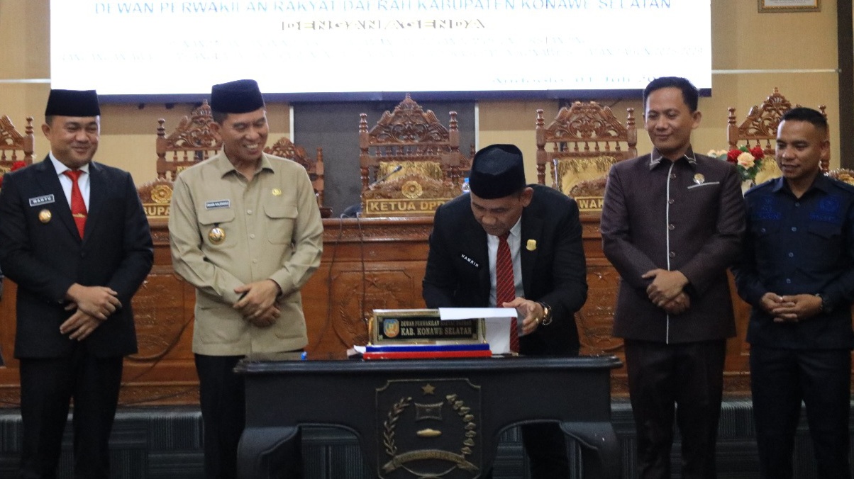Pemda dan DPRD Teken MoU Rancangan Awal RPJMD Konawe Selatan