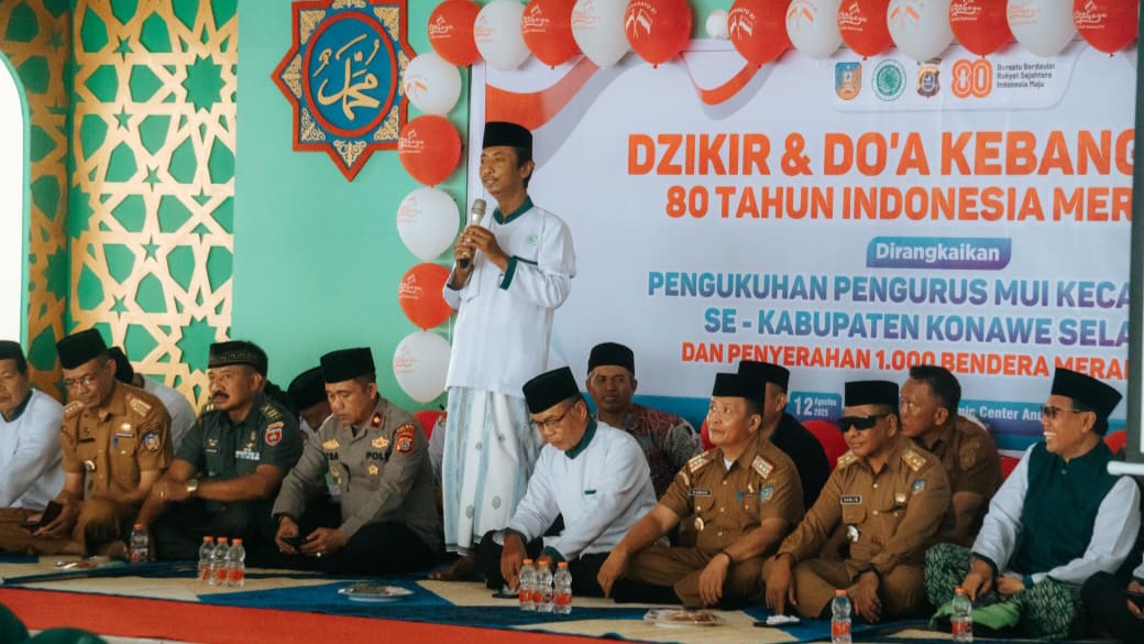 Sambut HUT ke-80 RI, MUI Konawe Selatan Gelar Doa Bersama dan Bagikan Ribuan Bendera Merah Putih