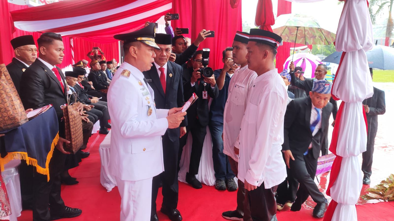 HUT ke-80 RI, 34 Warga Binaan di Sultra Langsung Bebas Usai Terima Remisi
