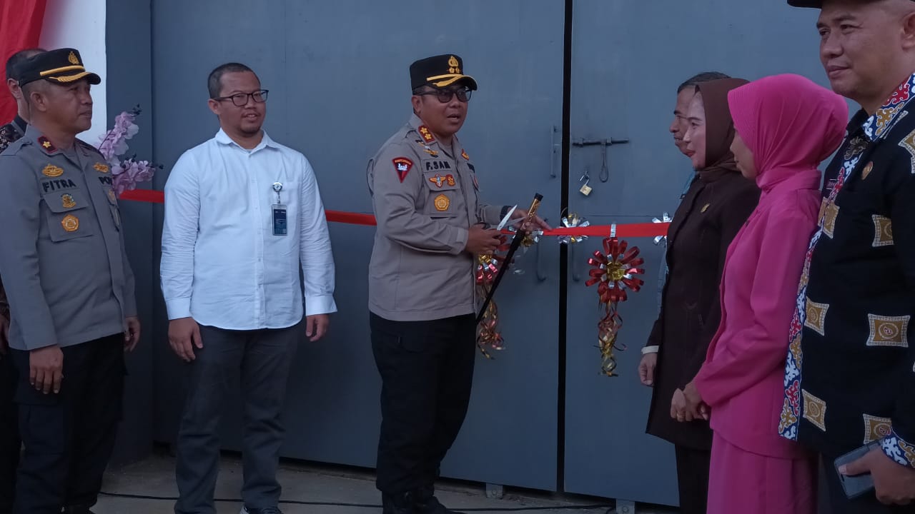 Polres Konawe Selatan Resmikan Gudang Ketahanan Pangan dan Gelar Pasar Murah di Basala
