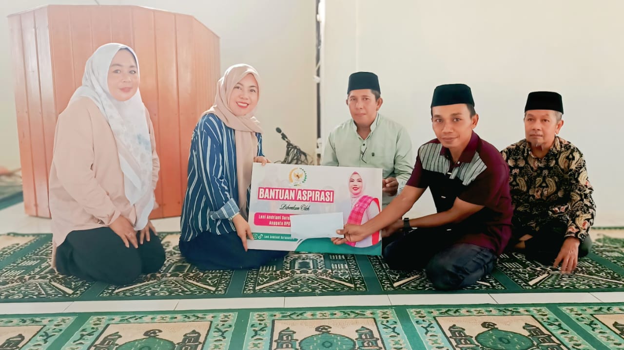 Senator DPD RI Leni Andriani Salurkan Bantuan Aspirasi Pembangunan Masjid di Konawe Selatan
